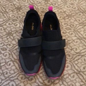 Aldo sneakers size 8 women’s